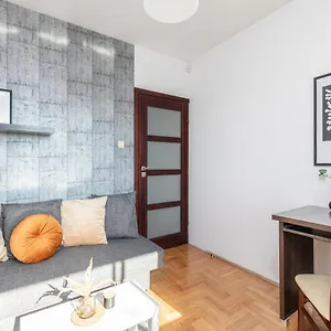 Apartament Powstancow Slaskich 61, Warszawa